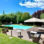 Iris 1 Di Apartament