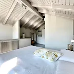 Apartament Iris 1 Di *