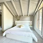 Iris 1 Di Apartament *