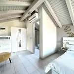 Apartament Iris 1 Di *